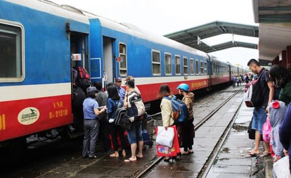 Tách rồi nhập 2 công ty, đường sắt loay hoay tìm lại "thời hoàng kim" Tách rồi nhập 2 công ty, đường sắt loay hoay tìm lại "thời hoàng kim"